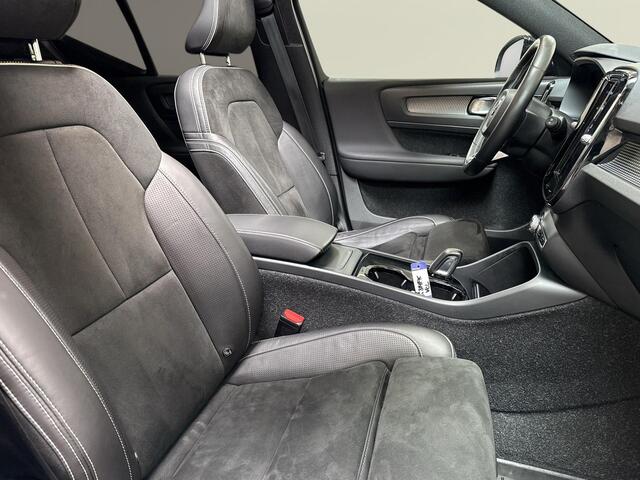 Volvo XC40 Recharge P8 AWD R-Design 360 camera/schuifdak/trekhaak/dealer onderhouden.