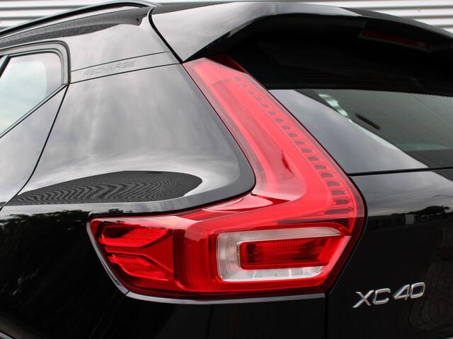 Volvo XC40 1.5 T4 Recharge R-Design Expression Automaat / Leder interieur / Adaptieve Cruise Control / 19" velgen