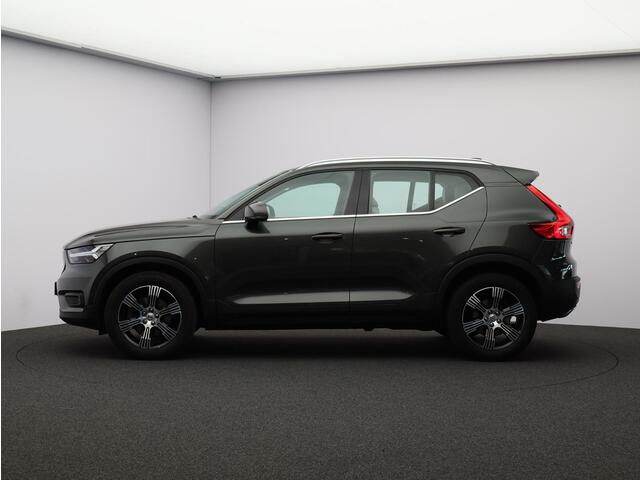 Volvo XC40 2.0 T4 Inscription / Lederen bekleding / Verwarmde stoelen / Apple Car Play / Volledig dealeronderhouden
