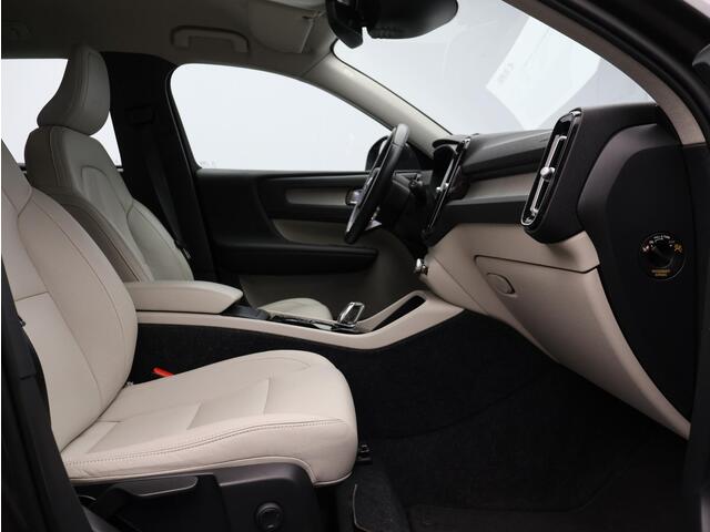 Volvo XC40 2.0 T4 Inscription / Lederen bekleding / Verwarmde stoelen / Apple Car Play / Volledig dealeronderhouden