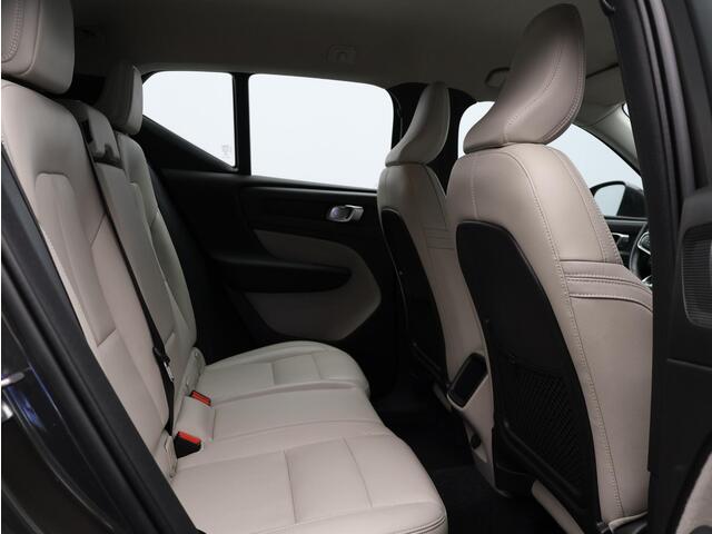 Volvo XC40 2.0 T4 Inscription / Lederen bekleding / Verwarmde stoelen / Apple Car Play / Volledig dealeronderhouden