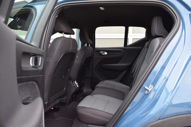 Volvo XC40 2.0 B4 Core Camera | ACC | 4cilinder! apple carplay | android auto