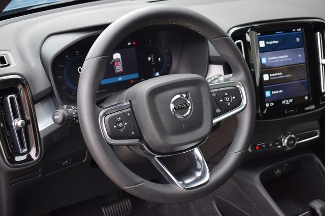 Volvo XC40 2.0 B4 Core Camera | ACC | 4cilinder! apple carplay | android auto