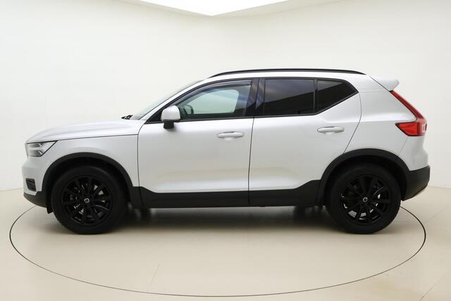 Volvo XC40 2.0 T4 Momentum 190 PK | Automaat | LMV | Elektrische Klep | Camera | Navigatie | Elektrische Trekhaak | Stoel Verwarming Voor En Achter | Stuurwiel Verwarming | DAB+ |