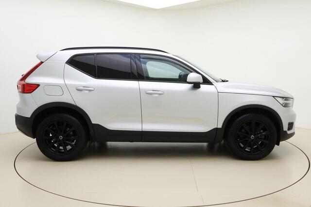 Volvo XC40 2.0 T4 Momentum 190 PK | Automaat | LMV | Elektrische Klep | Camera | Navigatie | Elektrische Trekhaak | Stoel Verwarming Voor En Achter | Stuurwiel Verwarming | DAB+ |