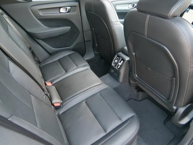 Volvo XC40 1.5 T5 262pk Recharge Inscription Automaat Harman Kardon / Leder / Trekhaak / Adaptive cruise