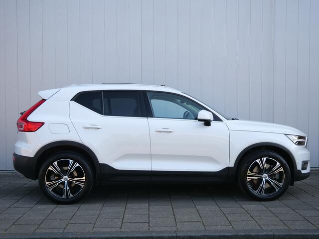 Volvo XC40 1.5 T5 262pk Recharge Inscription Automaat Harman Kardon / Leder / Trekhaak / Adaptive cruise