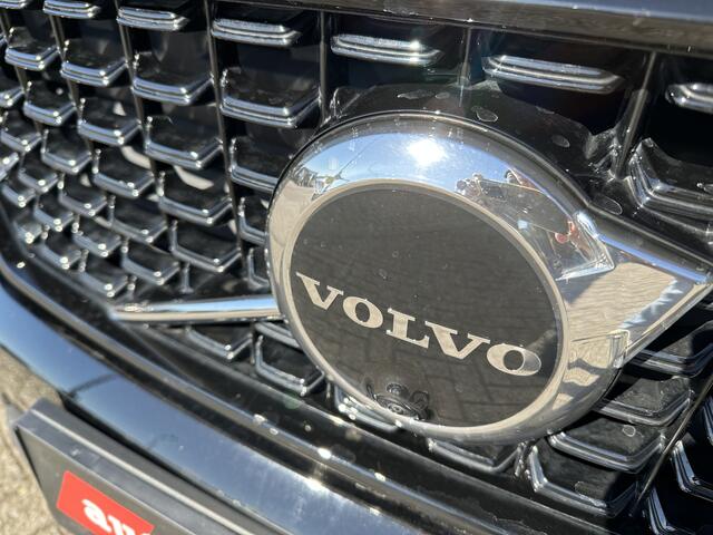 Volvo XC40 1.5 T5 Plug-in hybrid Ultimate Dark