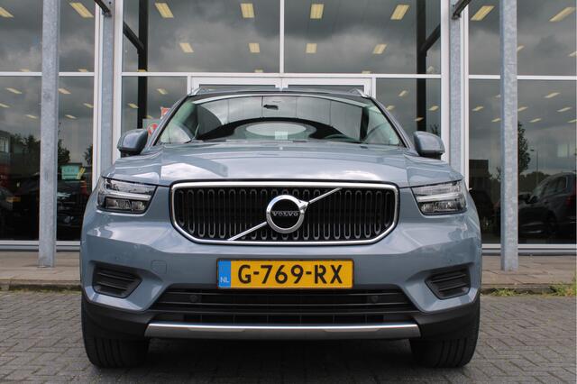Volvo XC40 T3 Automaat Momentum Pro | Trekhaak | Blis | Adapt. Cruise | Verw. Voorstoelen & stuurwiel