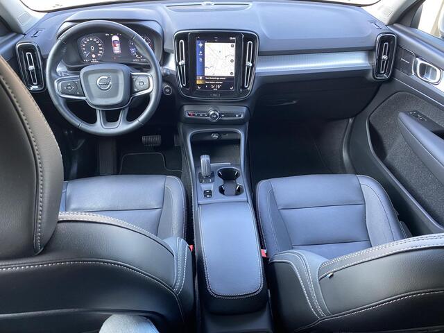 Volvo XC40 2.0 T4 Momentum Pano|leder|CAM|Apple carplay