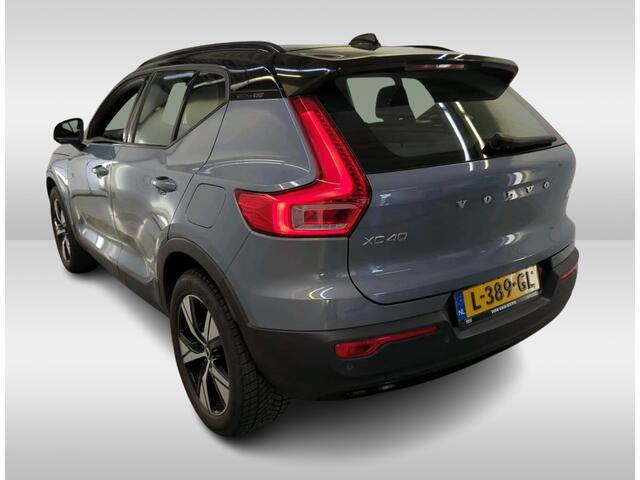 Volvo XC40 Recharge P8 AWD R-Design / Panoramadak / Pdc+Camera / 1/2 Leder / Stoel-Stuurverwarming / Navigatie /