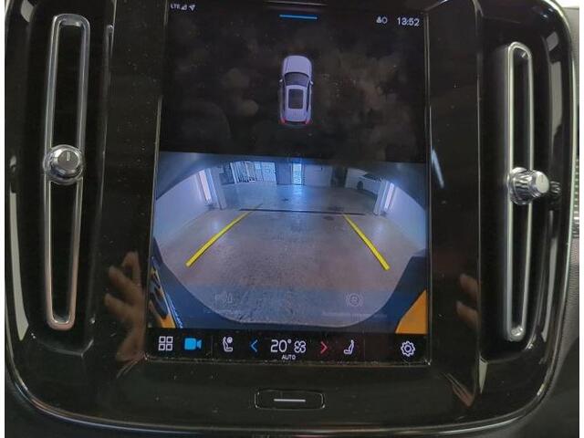 Volvo XC40 Recharge P8 AWD R-Design / Panoramadak / Pdc+Camera / 1/2 Leder / Stoel-Stuurverwarming / Navigatie /