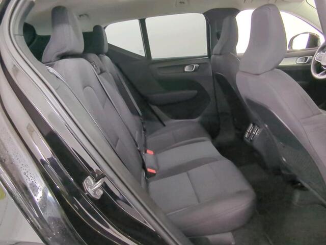 Volvo XC40 1.5 T2 Business Pro NL AUTO | PANO | 360 GRADEN CAMERA | TREKHAAK | CARPLAY |