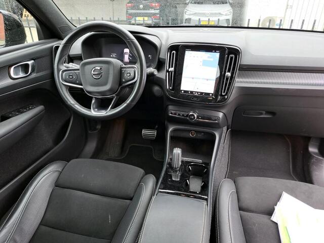 Volvo XC40 Recharge P8 AWD R-Design NL AUTO | TREKHAAK | CARPLAY |