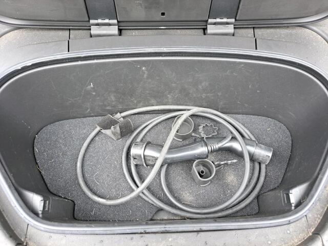 Volvo XC40 Recharge P8 AWD R-Design NL AUTO | TREKHAAK | CARPLAY |