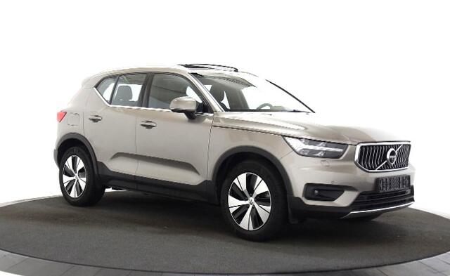 Volvo XC40 1.5 T5 Recharge 193kW/262pk DCT7 Inscription PANORAMADAK + HARMAN/KARDON + STOEL-&STUURVERWARMING + 360 CAMERA + BLIS + PILOT ASSIST + FULL ADAPT.LED + ADAPT.CRUISE + SPORTSTOELEN + KEYLESS ENTRY&GO + PARKSENSOREN + 18" LM-VELGEN!!