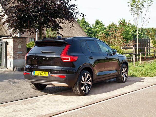 Volvo XC40 Recharge P8 AWD R-Design | Camera | Harman Kardon | Apple Carplay | Cruise Control |