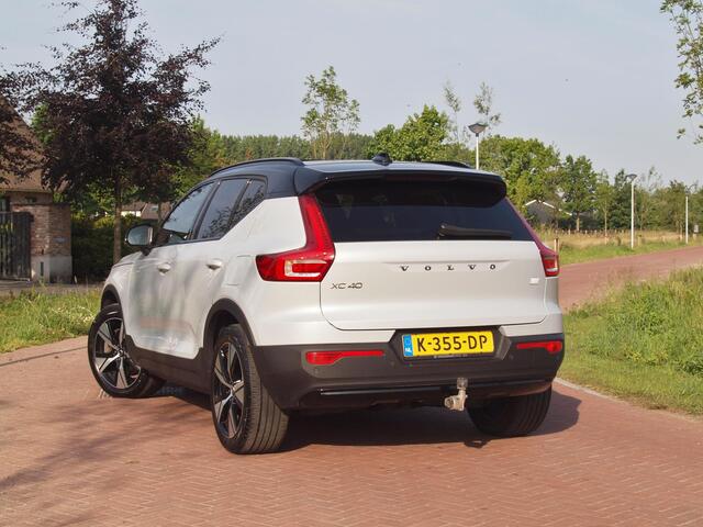 Volvo XC40 Recharge P8 AWD R-Design | Panoramadak | 360 Camera | Apple Carplay | Harman Kardon | Trekhaak |