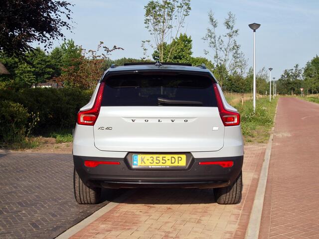 Volvo XC40 Recharge P8 AWD R-Design | Panoramadak | 360 Camera | Apple Carplay | Harman Kardon | Trekhaak |