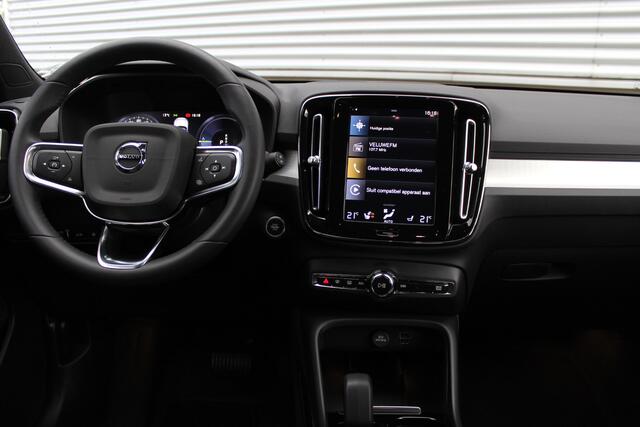 Volvo XC40 1.5 T4 Plug-in hybrid Plus Dark | Trekhaak | H/K | Pilot Assist | Memory | Navigatie | 360 Camera