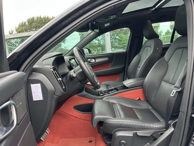 Volvo XC40 1.5 T5 Twin Engine R-Design PHEV , Automaat, Panoramadak, Keyless entry, Harman Kardon audio, 20 inch wielen, Stoelverwarming, DAB audio, Parkeercamera achter