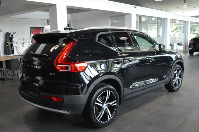 Volvo XC40 2.0 B3 Core navi keyless camera led pdc 19 inch 164 pk !!