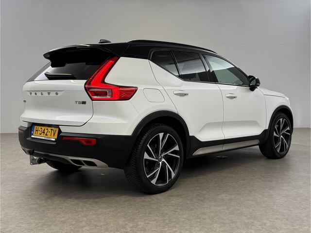 Volvo XC40 1.5 T5 Twin Engine Inscription 262PK Pano Harman/Kardon Virtual LED Trekhaak Camera Carplay Clima Cruise 20"LMV PDC