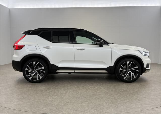 Volvo XC40 1.5 T5 Twin Engine Inscription 262PK Pano Harman/Kardon Virtual LED Trekhaak Camera Carplay Clima Cruise 20"LMV PDC