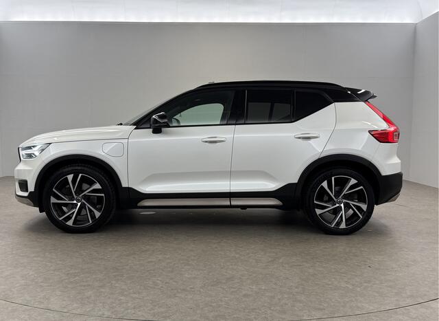 Volvo XC40 1.5 T5 Twin Engine Inscription 262PK Pano Harman/Kardon Virtual LED Trekhaak Camera Carplay Clima Cruise 20"LMV PDC
