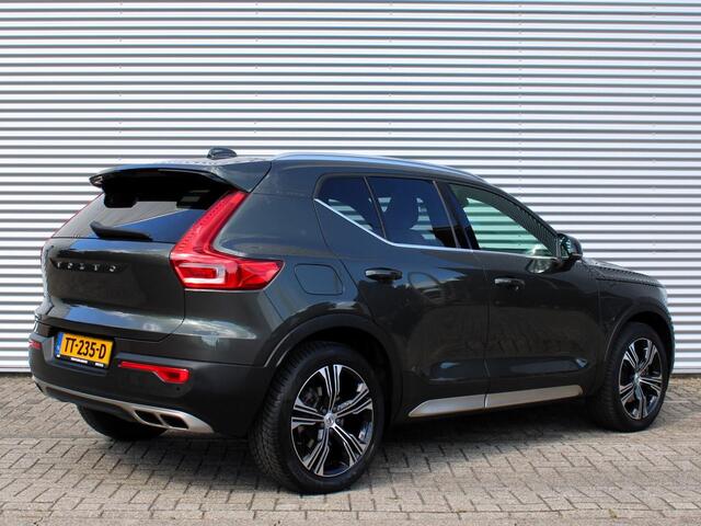 Volvo XC40 2.0 T4 Inscription Automaat / Panoramadak / Leder interieur / Privacy Glass / Harman Kardon