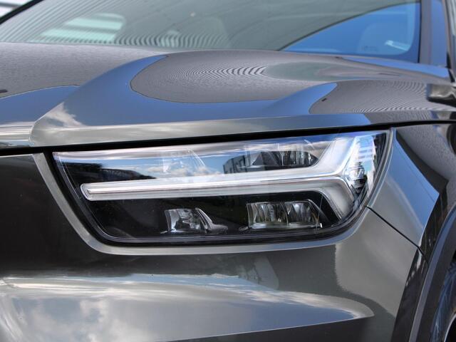Volvo XC40 2.0 T4 Inscription Automaat / Panoramadak / Leder interieur / Privacy Glass / Harman Kardon