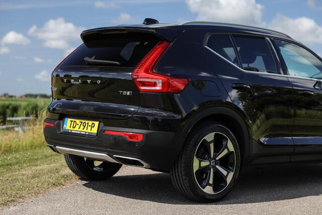 Volvo XC40 2.0 T5 AWD 247 PK Inscription ? Leder ? Pano ? LED