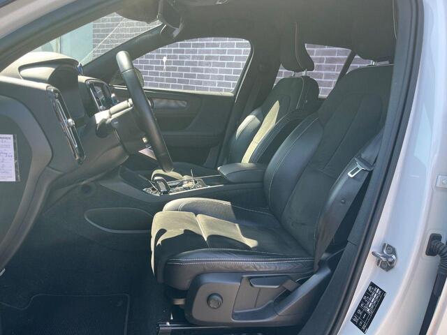 Volvo XC40 1.5 T5 Recharge R-Design | Adaptieve cruise control | Harman & Kardon | Stoel/stuur verwarming | Achteruitrij camera | Bliss |