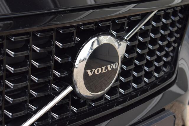 Volvo XC40 1.5 T5 Plug-in hybrid Ultimate Dark Panoramadak | Harman Kardon | Camera | ACC