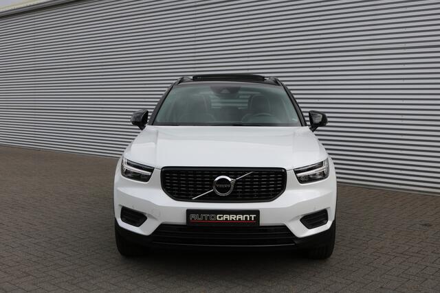 Volvo XC40 2.0 T4 R-Design 190PK (Panoramadak Sportleder/Memory Carplay Navi/Camera Full-Led 19InchLMV PrivacyGlass)