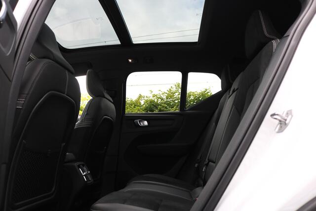 Volvo XC40 2.0 T4 R-Design 190PK (Panoramadak Sportleder/Memory Carplay Navi/Camera Full-Led 19InchLMV PrivacyGlass)