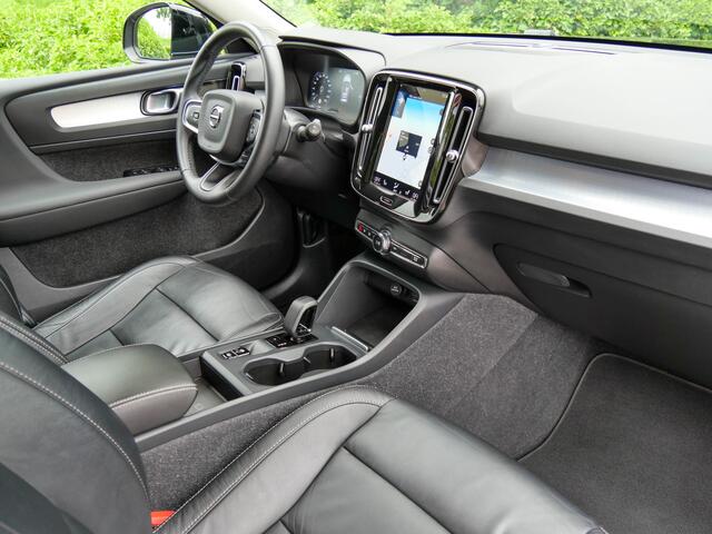 Volvo XC40 1.5 T4 Recharge Inscription Expression | TREKHAAK | CAMERA | NAVIGATIE |