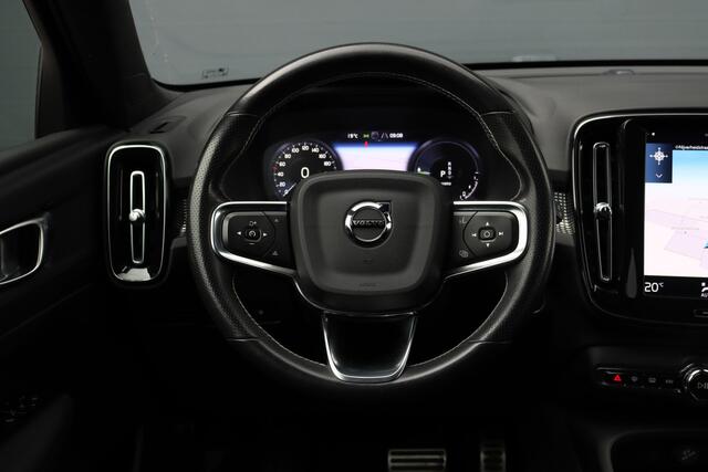 Volvo XC40 1.5 T5 262 PK Recharge R-Design | Apple Carplay | LED | Elektrische Achterklep | DAB | Regensensor | Interieur Voorverwarming |