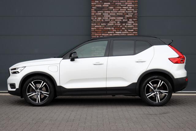 Volvo XC40 1.5 T5 262 PK Recharge R-Design | Apple Carplay | LED | Elektrische Achterklep | DAB | Regensensor | Interieur Voorverwarming |