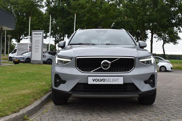 Volvo XC40 B4 211PK Automaat Core Bright Trekhaak | ACC | Blis | Camera | Stoelverwarming