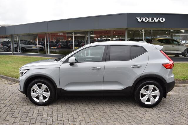 Volvo XC40 B4 211PK Automaat Core Bright Trekhaak | ACC | Blis | Camera | Stoelverwarming