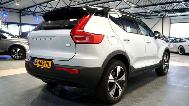 Volvo XC40 1.5 T5 193kW/262pk DCT7 Recharge R-Design PANORAMADAK + LEER/ALCANTARA + HARMAN/KARDON + EL.STOEL MET MEMORY + STOEL-&STUURVERWARMING + ADAPT.CRUISE + LANE ASSIST + NAVI SENSUS + CARPLAY/ANDROID AUTO + CAMERA + PARKSENSOREN V&A + 19" LM-VELGEN!!
