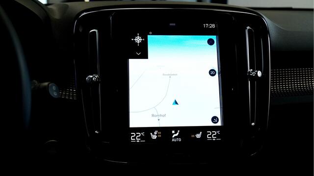 Volvo XC40 1.5 T5 193kW/262pk DCT7 Recharge R-Design PANORAMADAK + LEER/ALCANTARA + HARMAN/KARDON + EL.STOEL MET MEMORY + STOEL-&STUURVERWARMING + ADAPT.CRUISE + LANE ASSIST + NAVI SENSUS + CARPLAY/ANDROID AUTO + CAMERA + PARKSENSOREN V&A + 19" LM-VELGEN!!