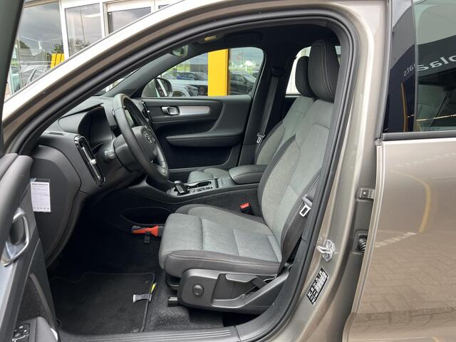 Volvo XC40 1.5 T2 Business Pro | Navigatie | Stoel & stuurverwarming | DAB | Elektrische achterklep | Achteruitrijcamera | Cruise Control adaptief | Dodehoek detectie |