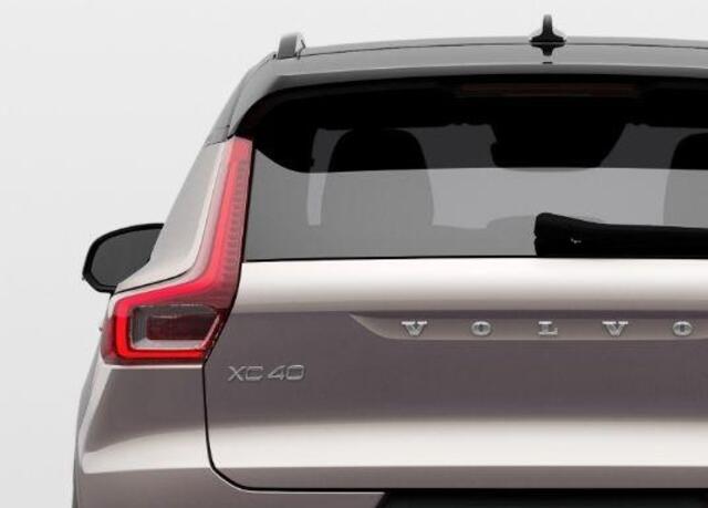 Volvo XC40 Single Motor Extened Range Core 82 kWh | Camera | Climate control |