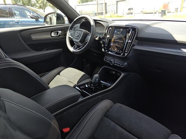 Volvo XC40 T5 Recharge R-Design | Rijklaarprijs | Trekhaak | Intellisafe Packs |