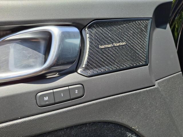 Volvo XC40 T4 Recharge Inscription | Trekhaak | Camera | H&K Audio | Leder