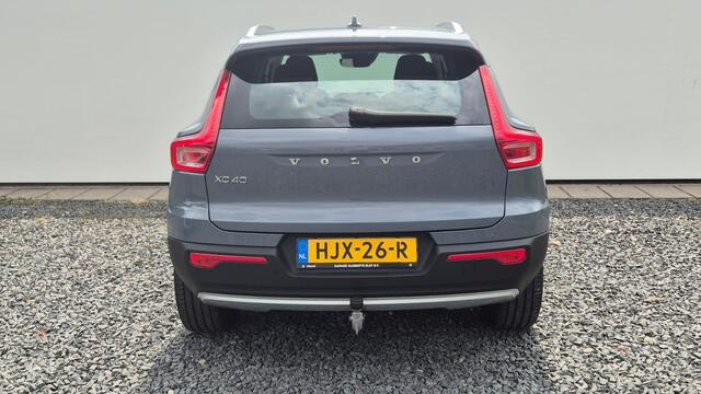 Volvo XC40 1.5 T4 Recharge Inscription Trekhaak - Park Assist - Lighting Pack - Climate Pack - Verwarmbare voorruit