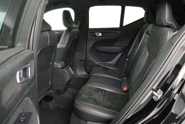 Volvo XC40 1.5 T3 R-Design | Leder/Alcantara | Full LED | Navigatie | PDC | Climate control | Getint glas | Cruise control