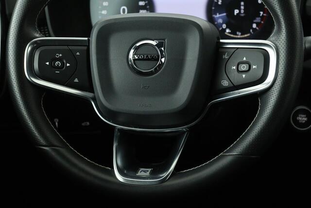 Volvo XC40 1.5 T3 R-Design | Leder/Alcantara | Full LED | Navigatie | PDC | Climate control | Getint glas | Cruise control